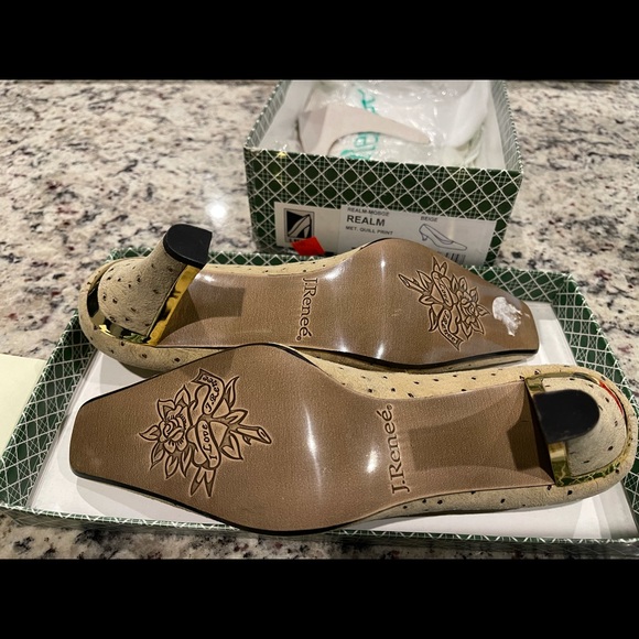 J. Renee Elvira Heels - Picture 6 of 6